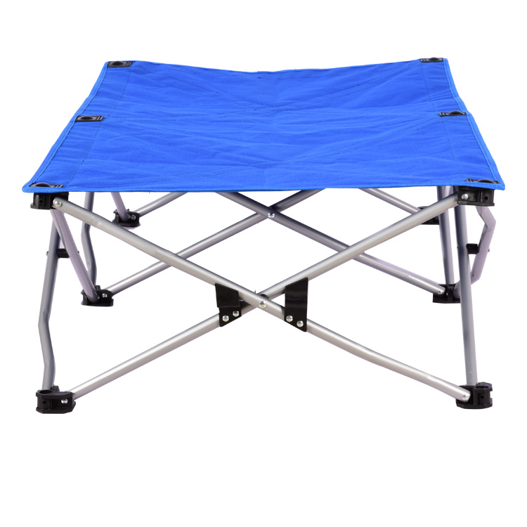 Tragbares, zusammenklappbares Reisebett Tragbares, zusammenklappbares Reisebett